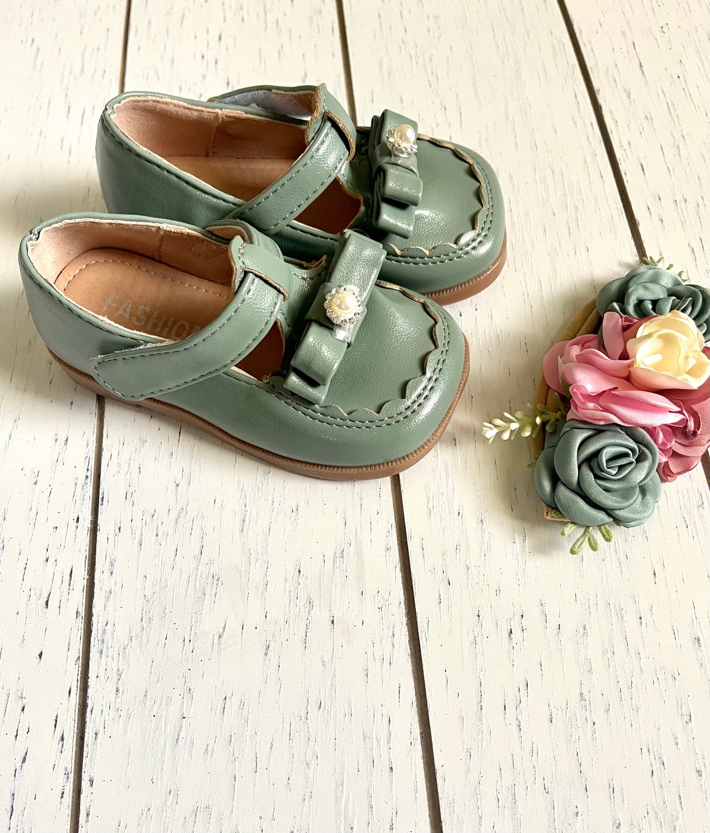 Pearl Bowtie Princess Girl Shoes