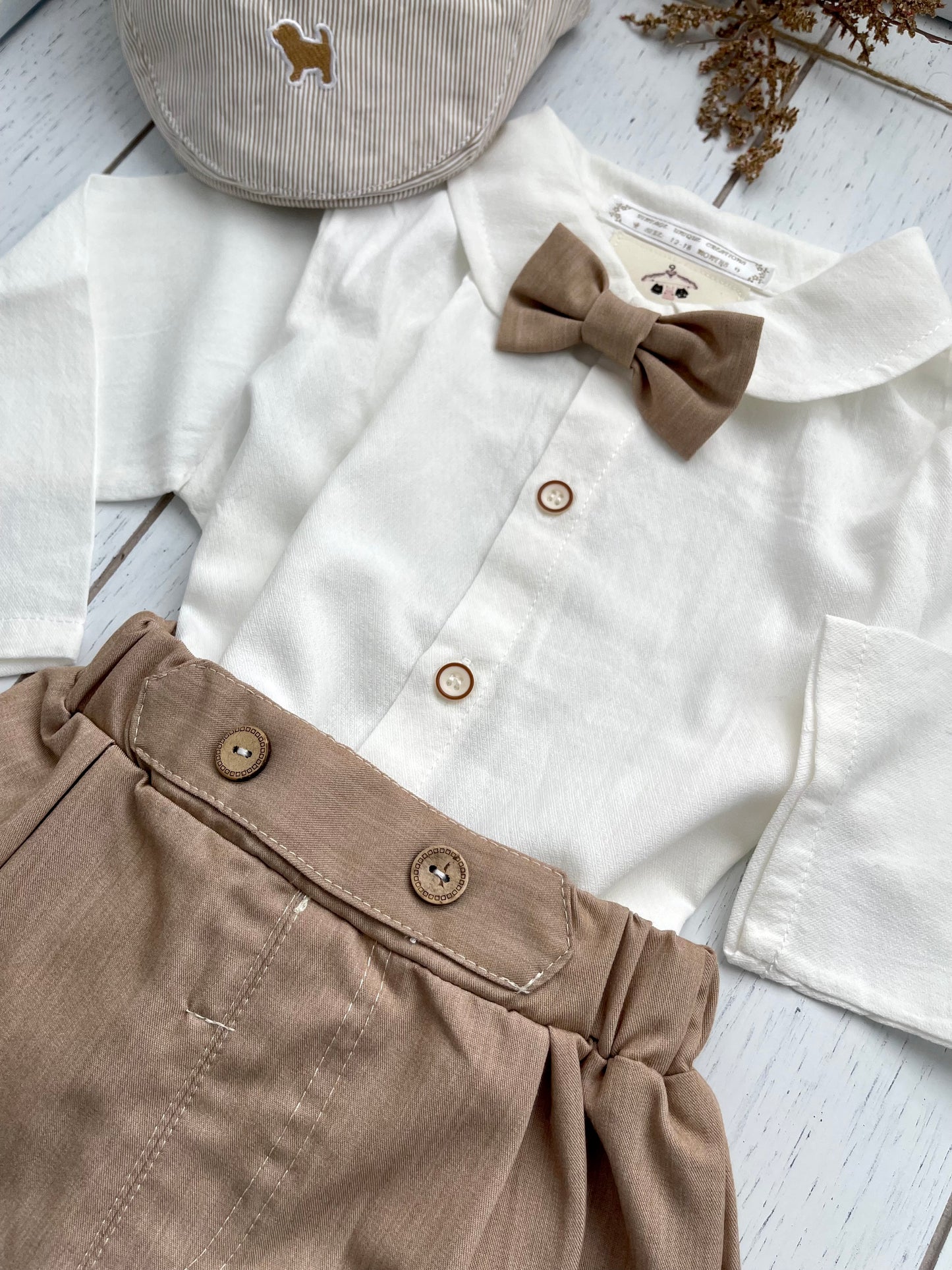 Vintage Gentlemen Kaki & White long sleeves Boy Outfit