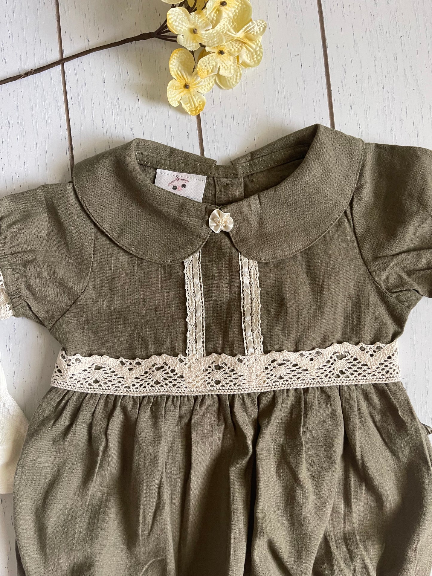 Vintage Linen & Lace Peter Pan Collar Girl Romper